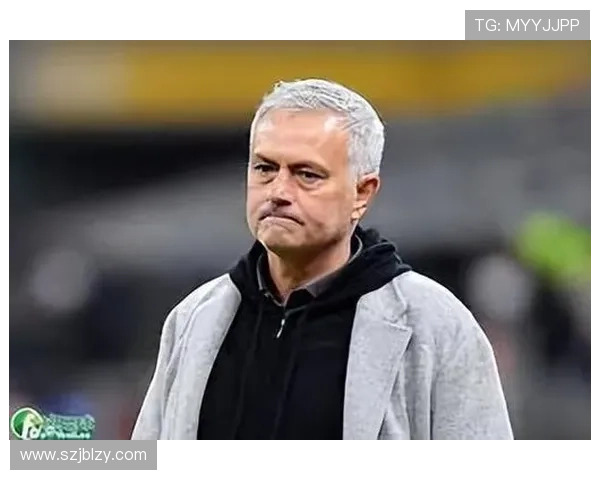 足球退役左边锋球星名单及其职业生涯精彩回顾